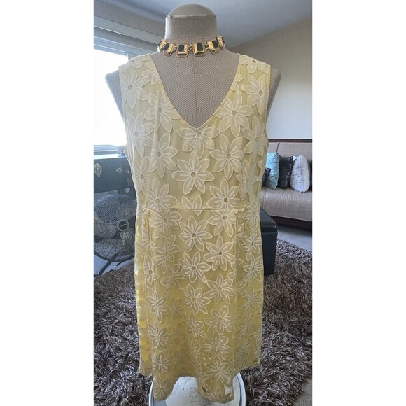 Motherhood Maternity Shift Dress Lace Floral Overlay Career Shower Feminine 16 - Picture 1 of 11
